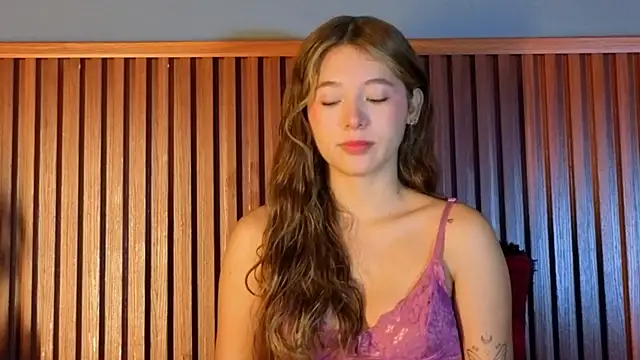 Snapshot of VictoriaSpark chatting on 30, 10, 2025 VictoriaSpark online show from 30, 10, 2025