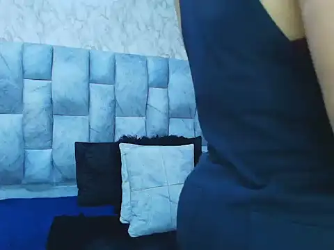 Snapshot of sofiagutierrez__ chatting on 26, 9, 2025 sofiagutierrez   online show from 26, 9, 2025