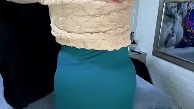 Snapshot of sofiagutierrez__ chatting on 22, 10, 2025 sofiagutierrez   online show from 22, 10, 2025