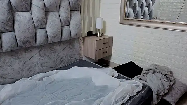 sofiagutierrez   online show from 14, 1, 2026