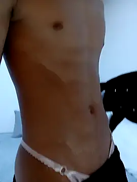 Snapshot of LeySmithVC chatting on 9, 10, 2025 LeySmithVC online show from 9, 10, 2025