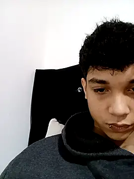 Snapshot of LeySmithVC chatting on 18, 10, 2025 LeySmithVC online show from 18, 10, 2025