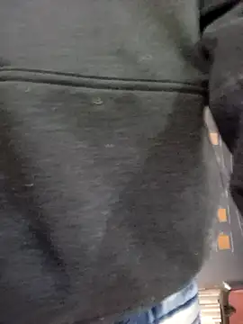 Snapshot of LeySmithVC chatting on 25, 10, 2025 LeySmithVC online show from 25, 10, 2025