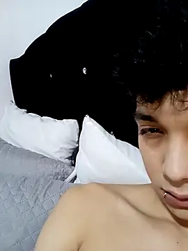 Snapshot of LeySmithVC chatting on 30, 10, 2025 LeySmithVC online show from 30, 10, 2025