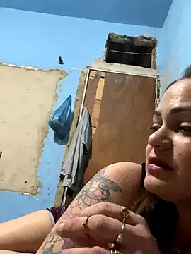 Snapshot of priscila_luv chatting on 7, 10, 2025 priscila luv online show from 7, 10, 2025