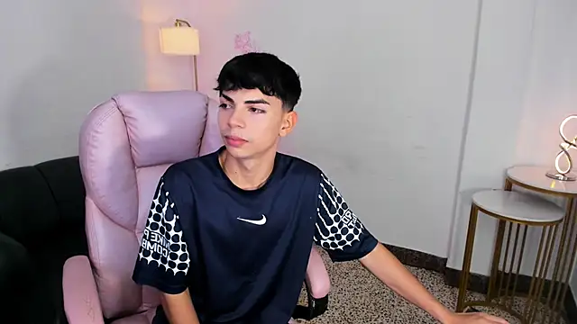 Peter chase online show from 21, 12, 2025