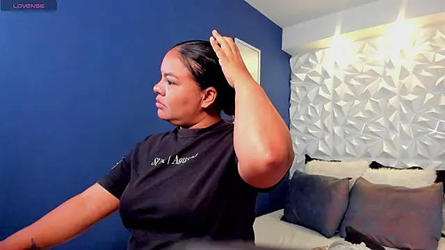 Snapshot of freya_cole_ chatting on 19, 9, 2025 freya cole  online show from 19, 9, 2025