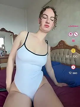 Snapshot of CurlyChloe chatting on 24, 5, 2026 CurlyChloe online show from 24, 5, 2026