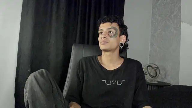 Snapshot of asher_addams_ chatting on 19, 9, 2025 asher addams online show from 19, 9, 2025