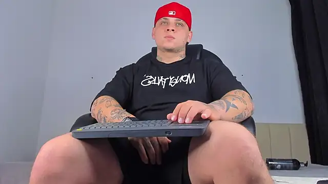 Snapshot of denis_munera chatting on 6, 1, 2026 denis munera online show from 6, 1, 2026