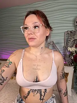 Snapshot of EvaNude- chatting on 13, 10, 2025 EvaNude- online show from 13, 10, 2025