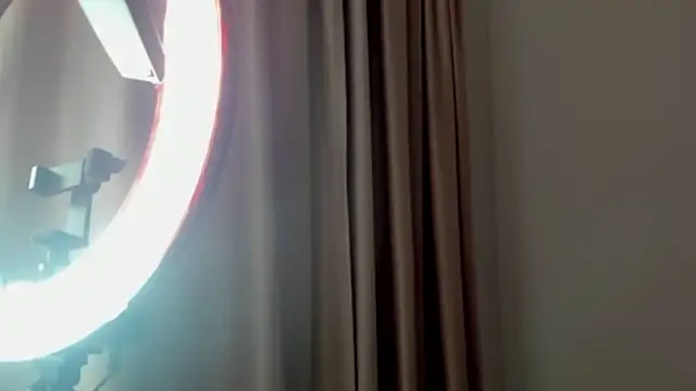 Snapshot of Biscuit_oliva chatting on 23, 9, 2025 Biscuit oliva online show from 23, 9, 2025