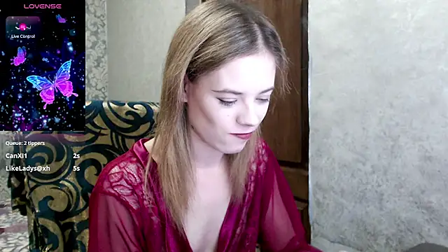 Snapshot of Kate__Loves chatting on 17, 11, 2025 Kate Loves online show from 17, 11, 2025