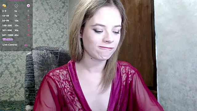 Snapshot of Kate__Loves chatting on 27, 11, 2025 Kate Loves online show from 27, 11, 2025