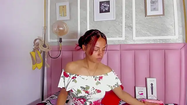 Snapshot of HoollyHendrix chatting on 11, 2, 2026 HoollyHendrix online show from 11, 2, 2026