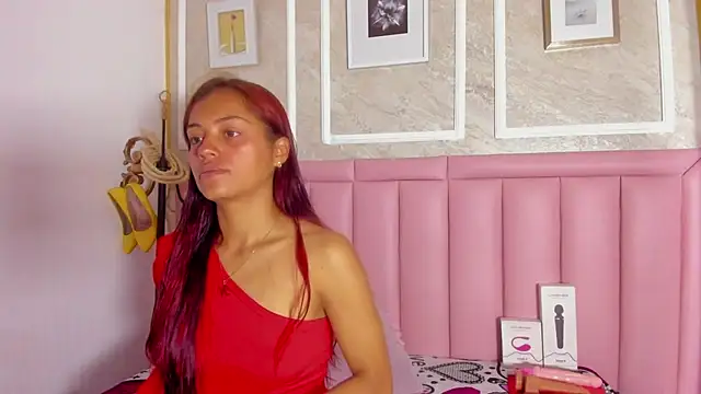 Snapshot of HoollyHendrix chatting on 12, 2, 2026 HoollyHendrix online show from 12, 2, 2026