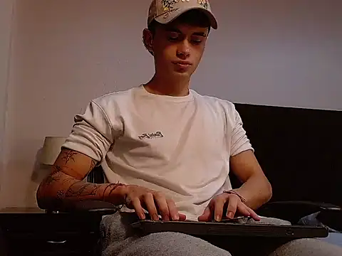 Snapshot of jaico_santos chatting on 1, 10, 2025 jaico santos online show from 1, 10, 2025