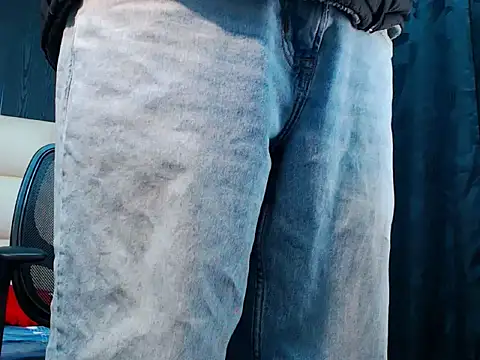 Snapshot of jaico_santos chatting on 13, 10, 2025 jaico santos online show from 13, 10, 2025