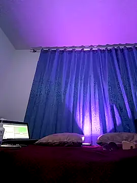 Snapshot of VioletStonee1 chatting on 3, 10, 2025 VioletStonee1 online show from 3, 10, 2025