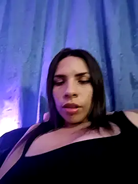 Snapshot of VioletStonee1 chatting on 25, 10, 2025 VioletStonee1 online show from 25, 10, 2025