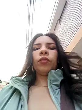 Snapshot of VioletStonee1 chatting on 30, 10, 2025 VioletStonee1 online show from 30, 10, 2025