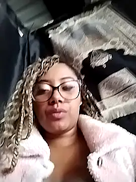 Snapshot of Ebony-Goddess19 chatting on 2, 10, 2025 Ebony-Goddess19 online show from 2, 10, 2025