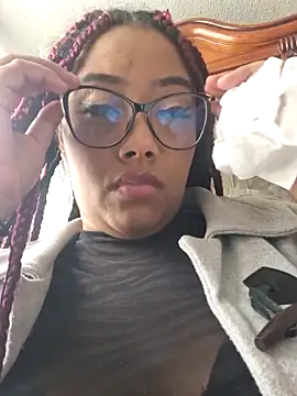 Snapshot of Ebony-Goddess19 chatting on 26, 10, 2025 Ebony-Goddess19 online show from 26, 10, 2025