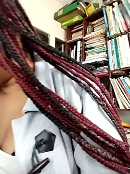 Snapshot of Ebony-Goddess19 chatting on 12, 11, 2025 Ebony-Goddess19 online show from 12, 11, 2025