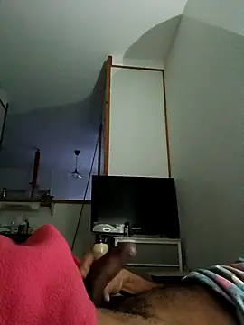 Snapshot of Mikaaa97 chatting on 1, 10, 2025 Mikaaa97 online show from 1, 10, 2025