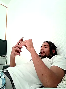 Snapshot of Mikaaa97 chatting on 5, 10, 2025 Mikaaa97 online show from 5, 10, 2025