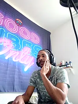 Snapshot of Mikaaa97 chatting on 16, 3, 2026 Mikaaa97 online show from 16, 3, 2026