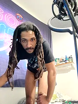 Snapshot of Mikaaa97 chatting on 4, 4, 2026 Mikaaa97 online show from 4, 4, 2026