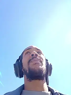 Snapshot of Mikaaa97 chatting on 8, 4, 2026 Mikaaa97 online show from 8, 4, 2026