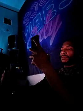 Snapshot of Mikaaa97 chatting on 14, 4, 2026 Mikaaa97 online show from 14, 4, 2026