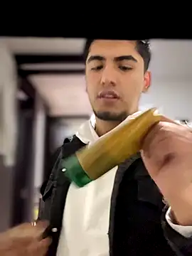 Snapshot of tomy_hot20 chatting on 30, 10, 2025 tomy hot20 online show from 30, 10, 2025