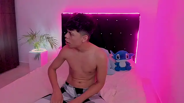 Snapshot of Zacktorres_ chatting on 11, 10, 2025 Zacktorres online show from 11, 10, 2025