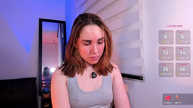 Snapshot of SarahCastillo_ chatting on 22, 9, 2025 SarahCastillo online show from 22, 9, 2025