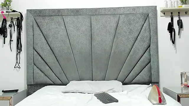 Snapshot of DaphnerANDrogerrr chatting on 3, 10, 2025 DaphnerANDrogerrr online show from 3, 10, 2025