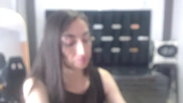 Snapshot of Maily_a_ chatting on 9, 10, 2025 Maily a online show from 9, 10, 2025