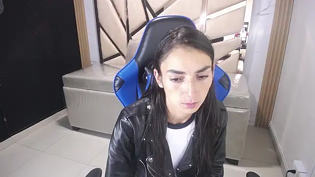 Snapshot of Maily_a_ chatting on 31, 10, 2025 Maily a online show from 31, 10, 2025