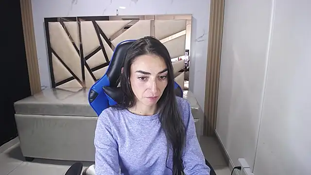 Maily a  online show from 29, 11, 2025