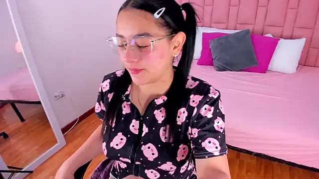 Amy Ferreira online show from 21, 12, 2025