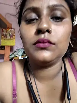 Jasmine Januja online show from 15, 5, 2026