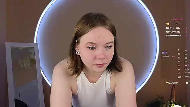 Snapshot of Sophi_X chatting on 12, 10, 2025 Sophi X online show from 12, 10, 2025