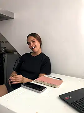 KaMila M00N online show from 18, 11, 2025