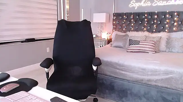 theofficialsophiasanchez online show from 17, 5, 2026