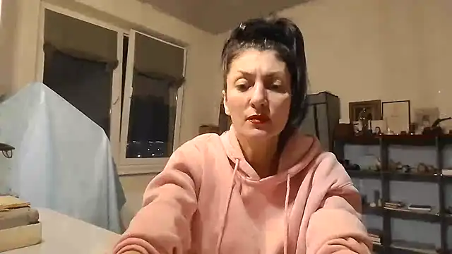 Amirahss online show from 27, 7, 2026