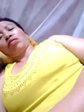 Snapshot of donna-bae chatting on 11, 4, 2026 donna-bae online show from 11, 4, 2026