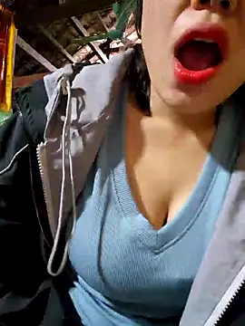 Snapshot of CicumBae chatting on 28, 10, 2025 CicumBae online show from 28, 10, 2025