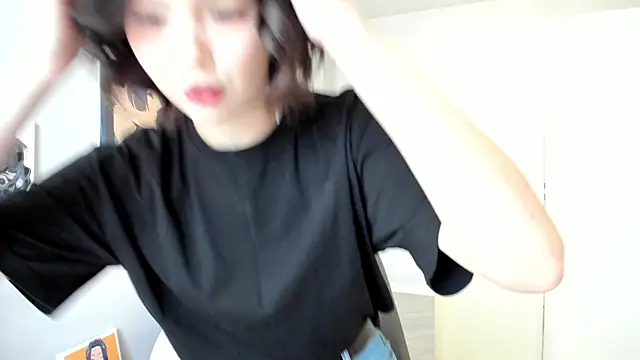 Snapshot of red_mok chatting on 2, 10, 2025 red mok online show from 2, 10, 2025